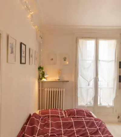 Studio In 15th Arrondissement